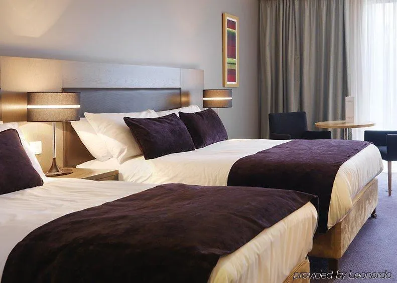**** Hotell The Address Citywest Irland