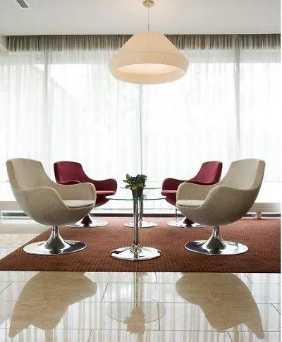 Hotell The Address Citywest